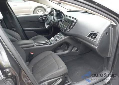 2015 Chrysler 200 Limited z USA, uszkodzony, nr VIN 1C3CCCAB1FN746947